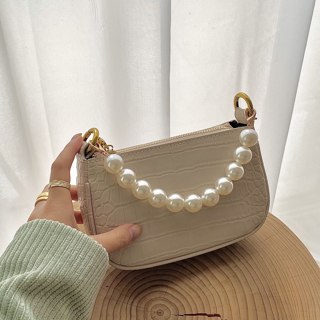 Túi xách đeo chéo thời trang nữ sành điệu