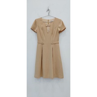 váy kem và hồng size s