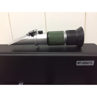 Máy đo độ ngọt 0-55%, khúc xạ kế đo độ Brix tự động bù trừ nhiệt độ_ MT 055