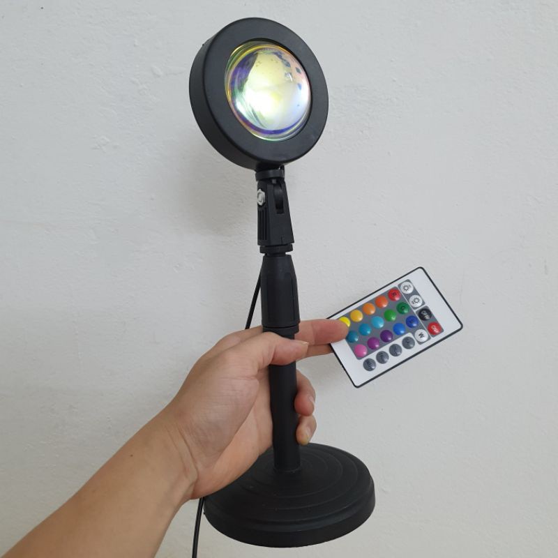 Đèn Hoàng Hôn 16 Màu Điều Khiển Chân Cao - Robot Hiệu Ứng Chụp ẢnhQuay Tiktok Livestream TrangTrí Décor Phòng Ngủ Khách