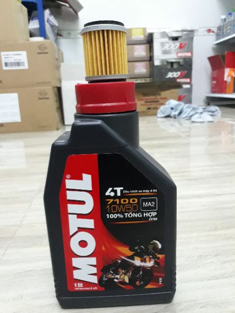 Combo nhớt máy Motul 7100 10W-50 và lọc nhớt Yamaha