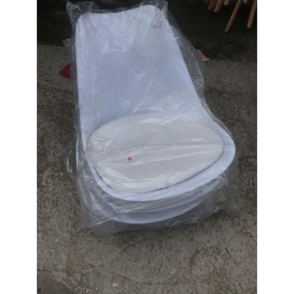 Ghế cafe, ghế ăn nhựa lót nệm chân gỗ | BigBuy360 - bigbuy360.vn