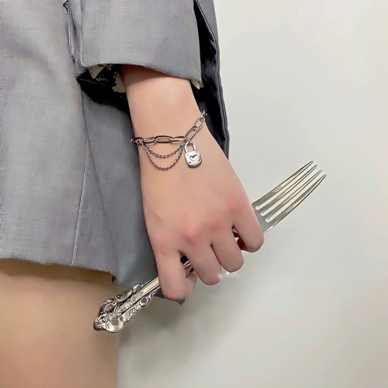 Vòng tay đôi nam nữ ổ khóa trái tim