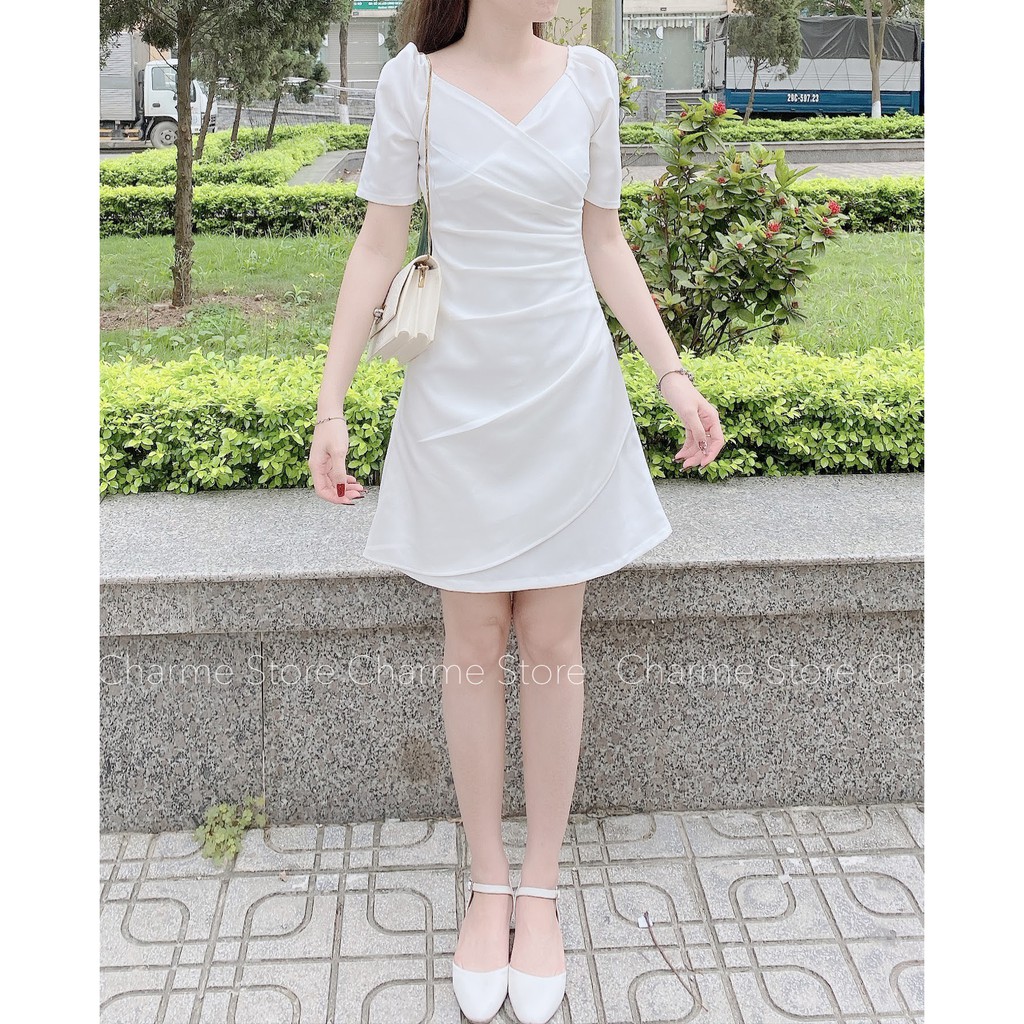 Váy nữ Xavia xếp ly cổ chữ V tôn dáng Charme Store | BigBuy360 - bigbuy360.vn
