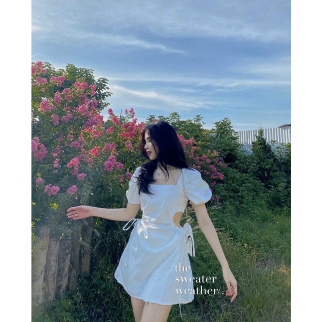 Đầm trắng đen cổ vuông nút cutout lưng thắt dây
