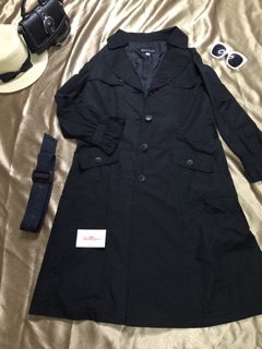 Áo măng tô dáng dài , cổ vest