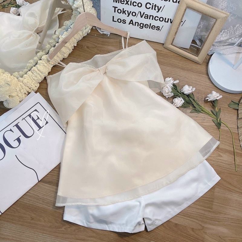 SET ÁO NƠ   + QUẦN SHORT TRẮNG