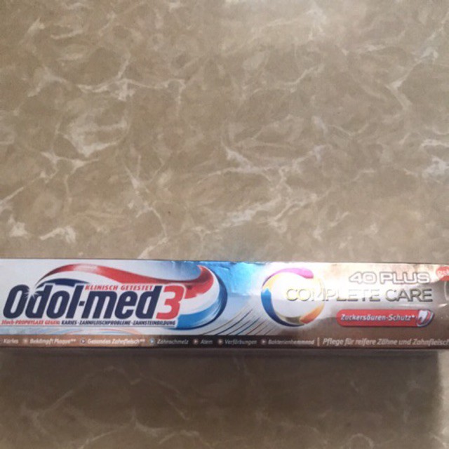 Kem đánh răng Odol-med3 40 PLUS COMPLETE CERE của Đức