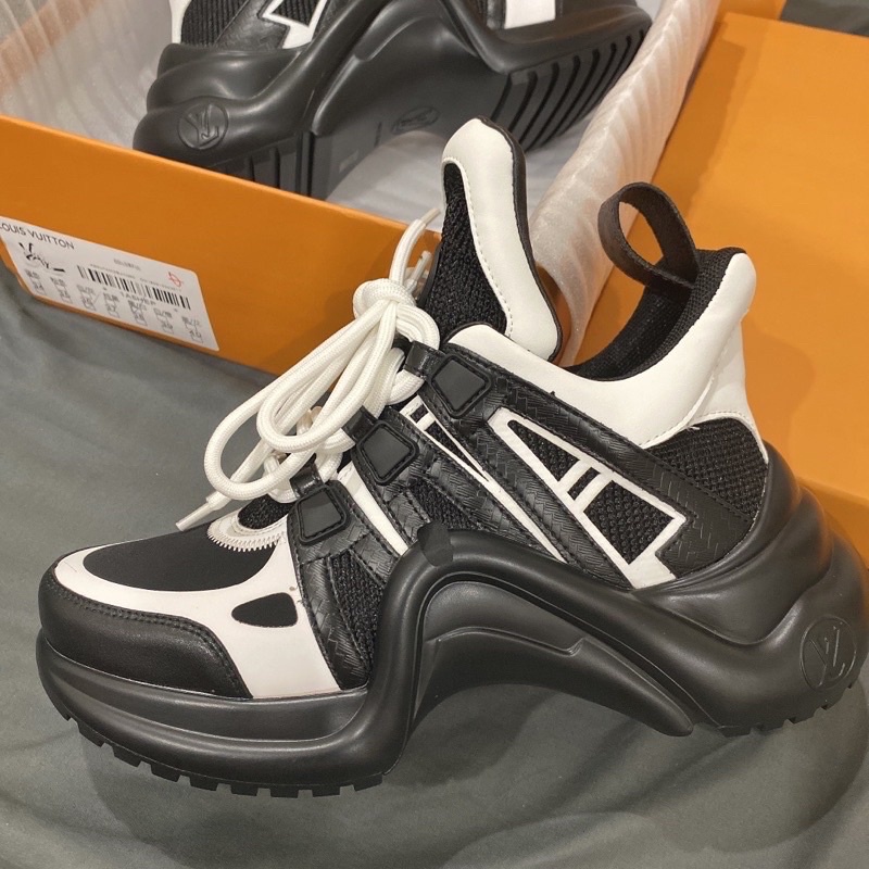 GIÀY LV TRẮNG ĐEN LAI AU SC