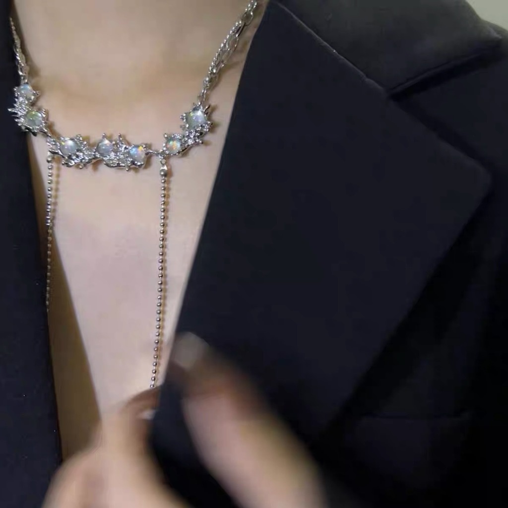 Dây chuyền kiểu hình học đính đá mặt trăng sang trọng thời trang 19A1631