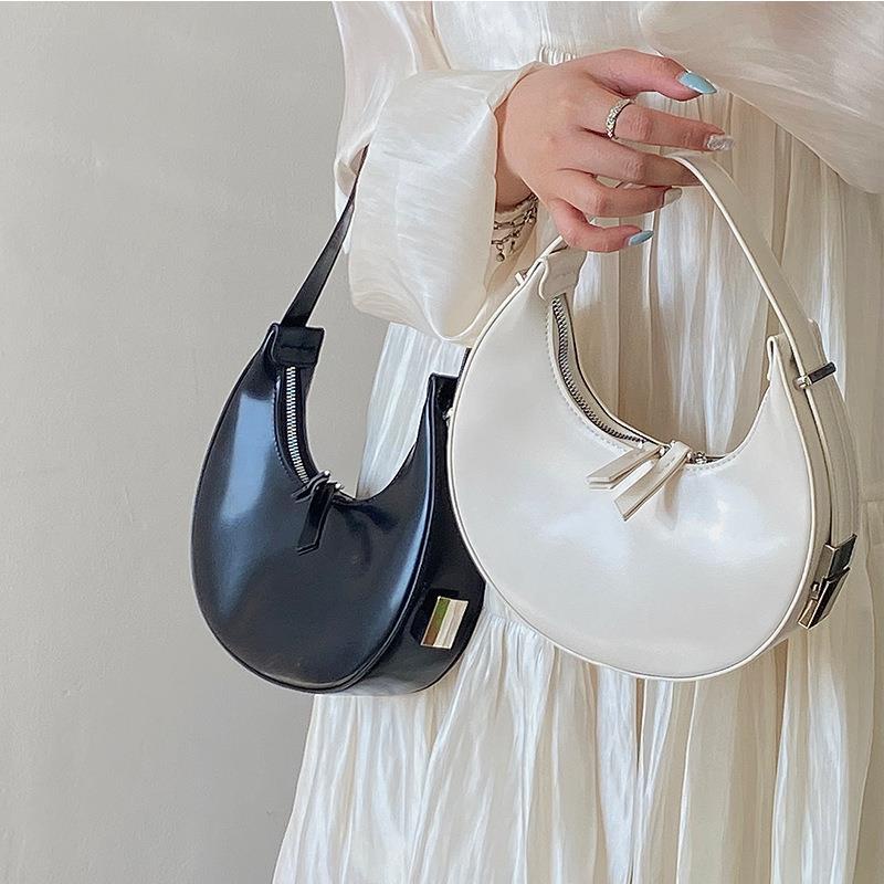 Túi xách đeo vai JASMIN NOIR bằng da PU hình bán nguyệt đơn giản cho nữ