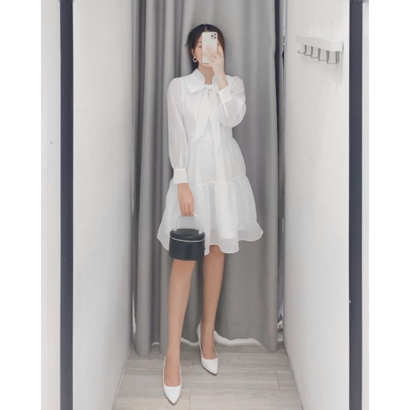 Đầm công sở trắng xanh nơ ngực tơ tầng xinh xắn