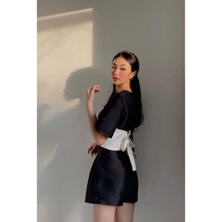 Set áo nơ sau phối quần short chất taffa mặt lụa