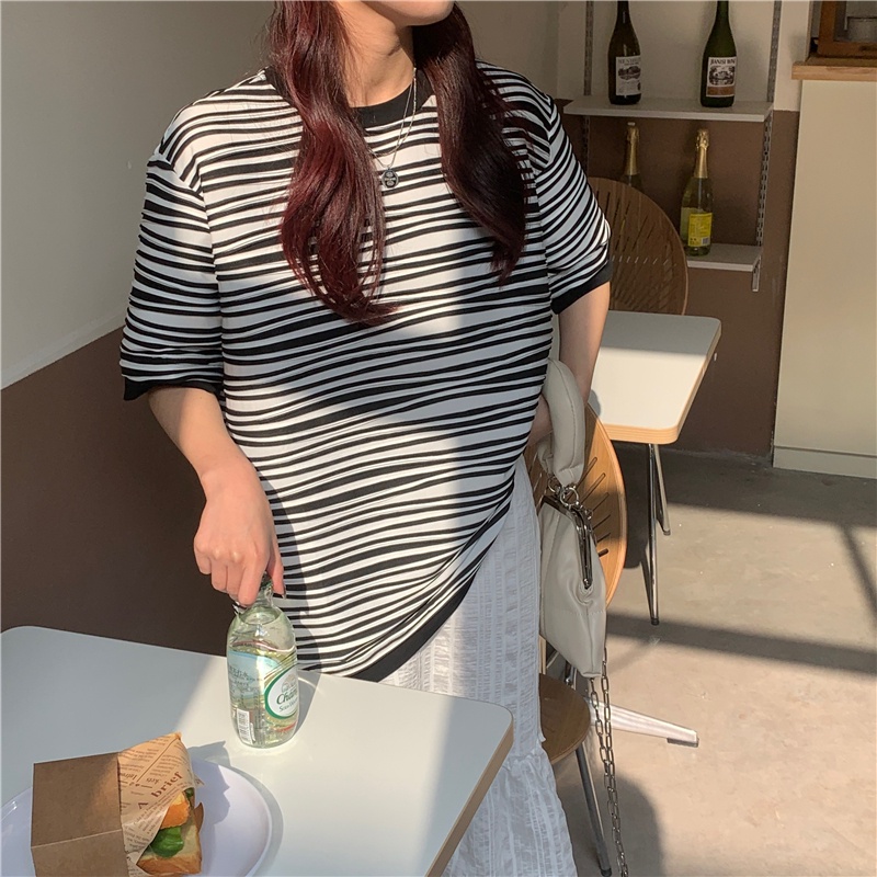 Áo Thun Nữ Oversize Dài Tay Cổ Tròn Thời Trang Hàn