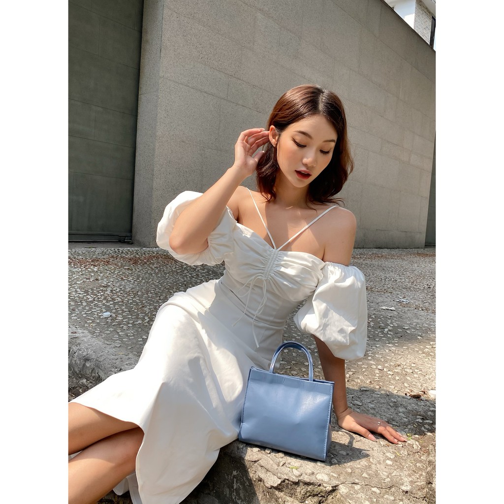 Đầm dây rút RECHIC tay phồng Mina màu trắng