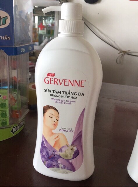 Sữa Tắm Trắng Da Gervenne 900g