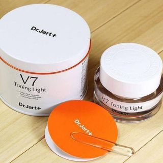 (Giá hấp dẫn) 1 hộp kem toning light hàn quốc