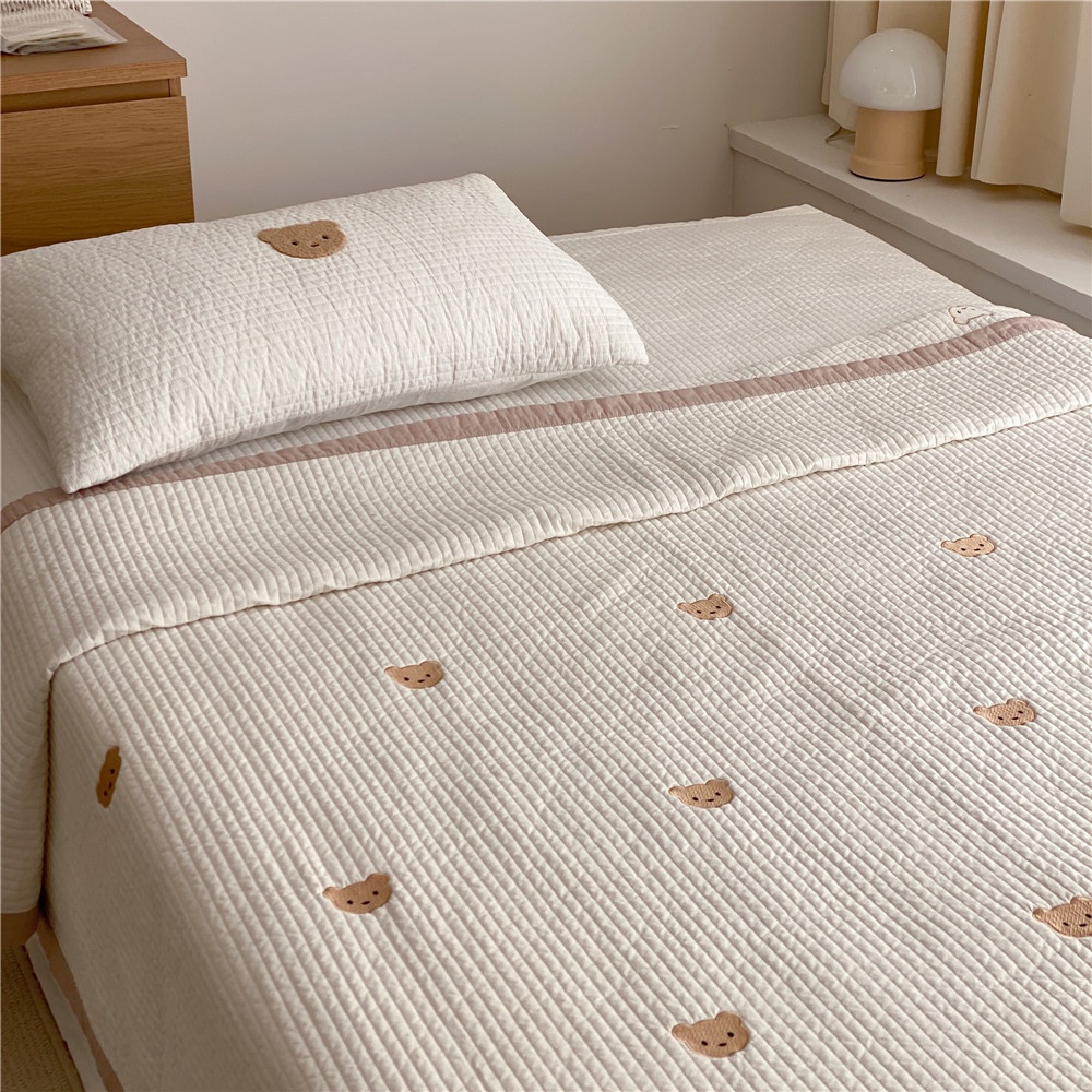 Drap Trải Giường Gấu Nâu Quilting Trần Bông Cao Cấp Hàn Quốc