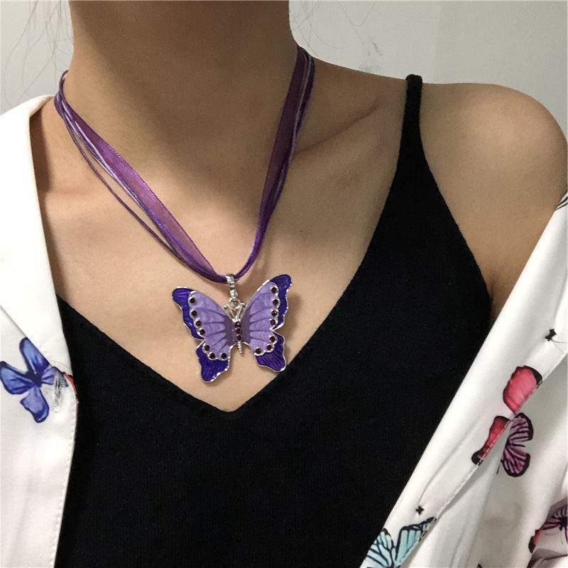 Dây Chuyền Mặt Hình Bướm Đính Hạt Màu Tím 22376