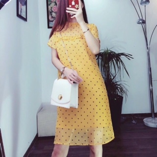 Váy xuông cổ nhúm bèo