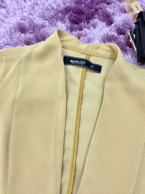 [Thanh lý] Áo khoác công sở Ninomax màu kem