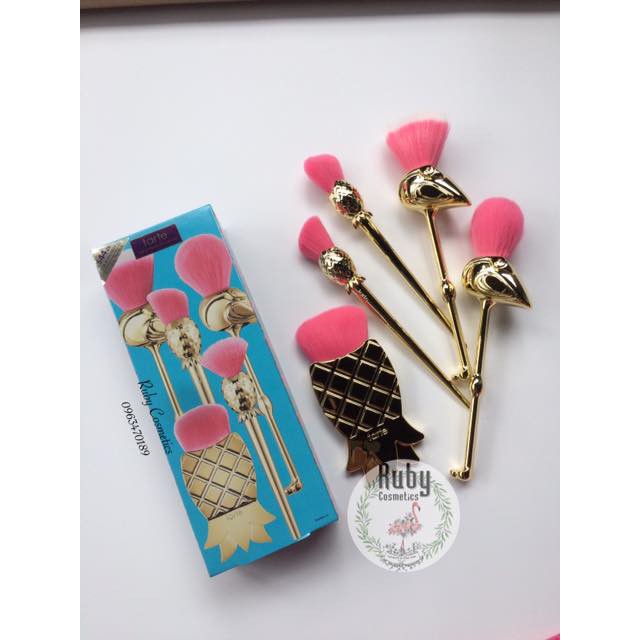 Bộ Cọ Tarte Let’s Flamingle Brush Set Limited Edition (5 món)