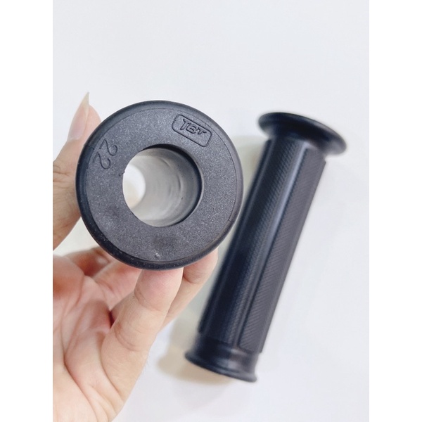 Bao tay chấm bi TBT mẫu mới bao êm chống trơn, lắp thông dụng xe máy