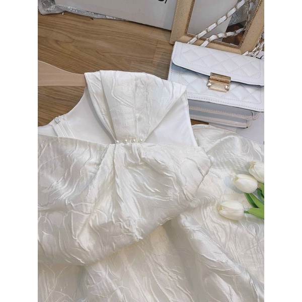 ĐẦM GẤM LỆCH ĐÍNH HẠT XOÈ