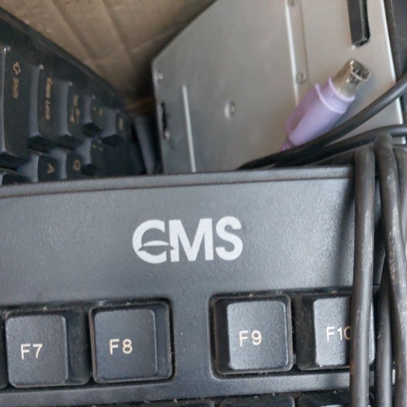 Bàn phím có dây CMS KB720 cổng PS2 thanh lý trường học chính hãng cũ