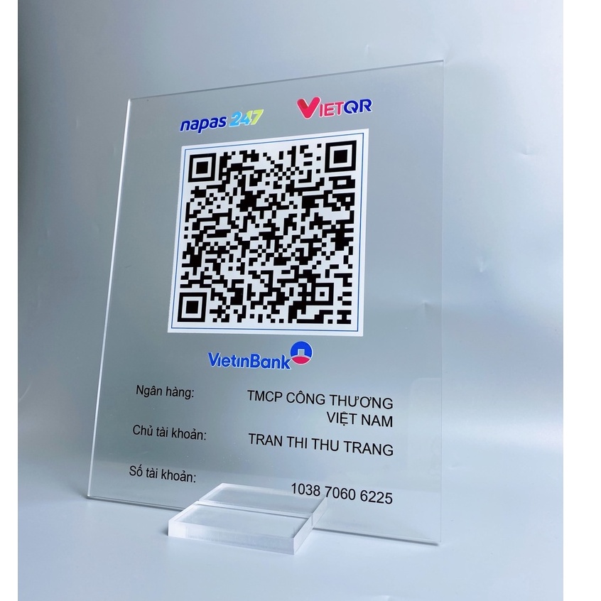 Mã QR CODE để bàn bằng mica bền đẹp