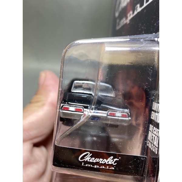 Greenlight - 1967 Chevrolet Impala Sport Sedan - xe mô hình tỉ lệ 1/64