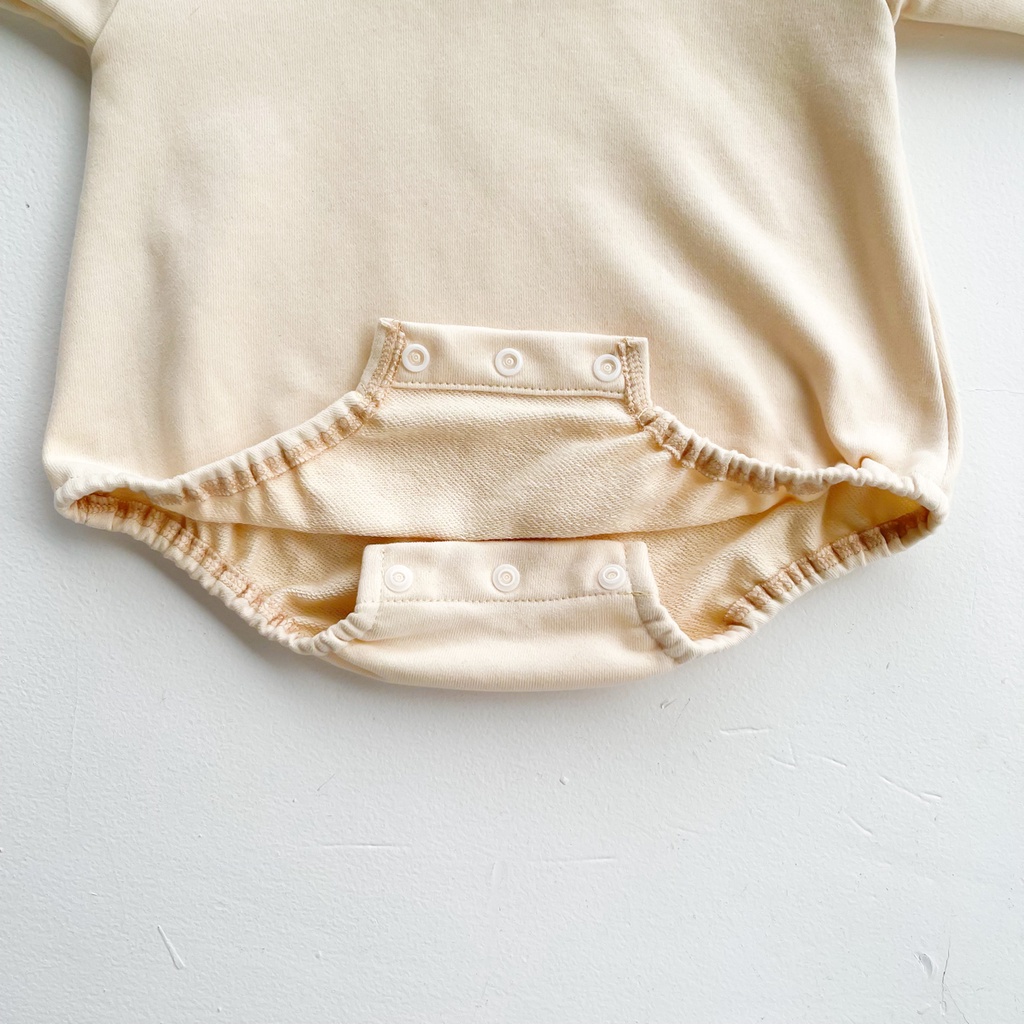 Áo liền quần em bé tay dài có mũ trùm đầu in chữ Bear dễ thương