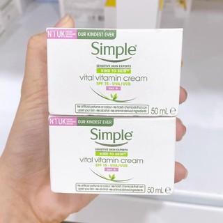 Kem Ngày Simple Kind To Skin Vital Vitamin Day Cream SPF15 50ml