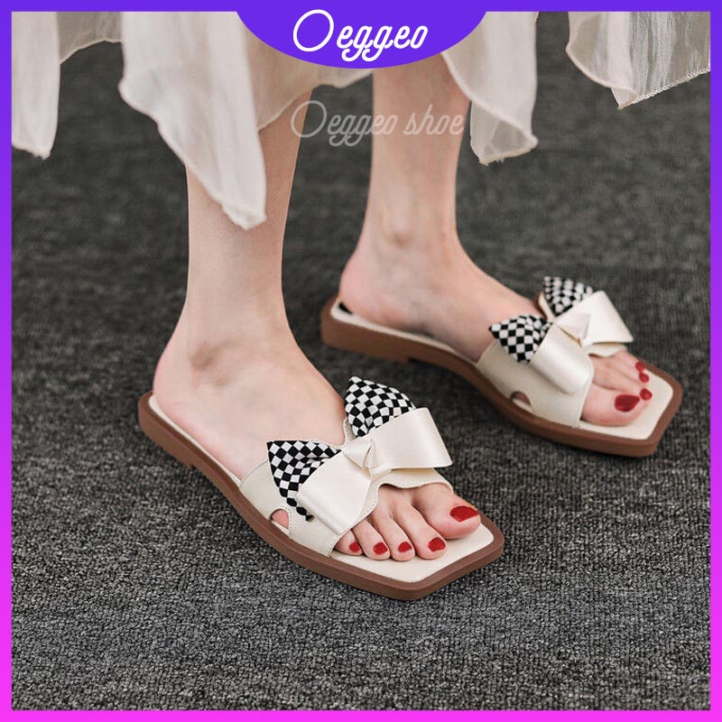 Dép Quai Ngang Kẻ Sọc Caro Trắng Đen Trẻ Trung Cho Nữ