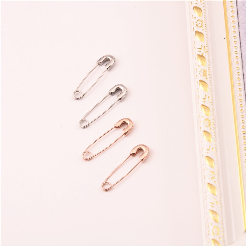 Bông tai titan unisex kiểu kim tây độc lạ không gỉ UE2213 1 ĐÔI