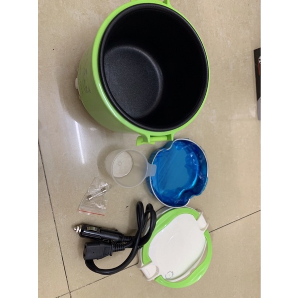 Nồi cơm điện trên ô tô loại 12v và 24v dung tích 1 lít siêu tiện lợi