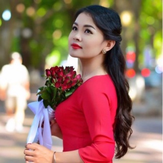 Áo dài đỏ lụa Nhật cổ tròn kèm quần