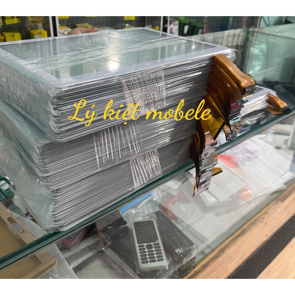 Cảm ứng máy tính bảng KT096