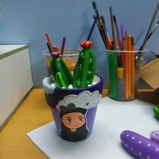 Chậu cây vẽ theo yêu cầu !