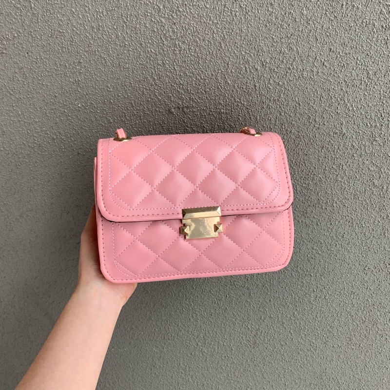 Túi đeo chéo nữ hot trend hình hộp chữ nhật Trendy Rio