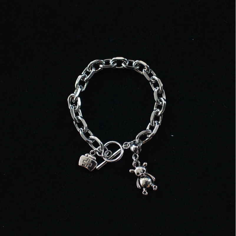 Vòng Tay Gắn Mặt Hình Gấu Cá Tính Phong Cách Retro