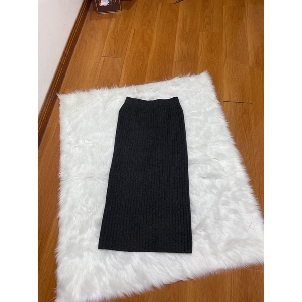 Chân váy len dáng midi T37