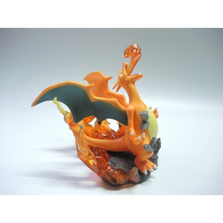 Mô hình Pokemon Charizard phun lửa 16cm ( Giá rẻ)