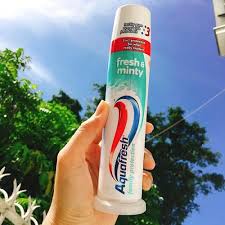 Kem đánh răng Aquafresh Anh 100ml