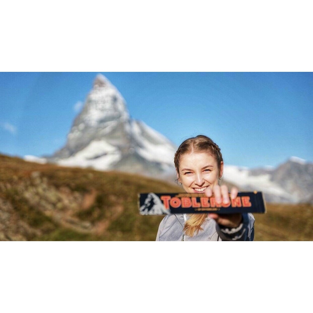 Kẹo Socola Toblerone Swiss Dark Chocolate With Honey & Almond Nougat 100g