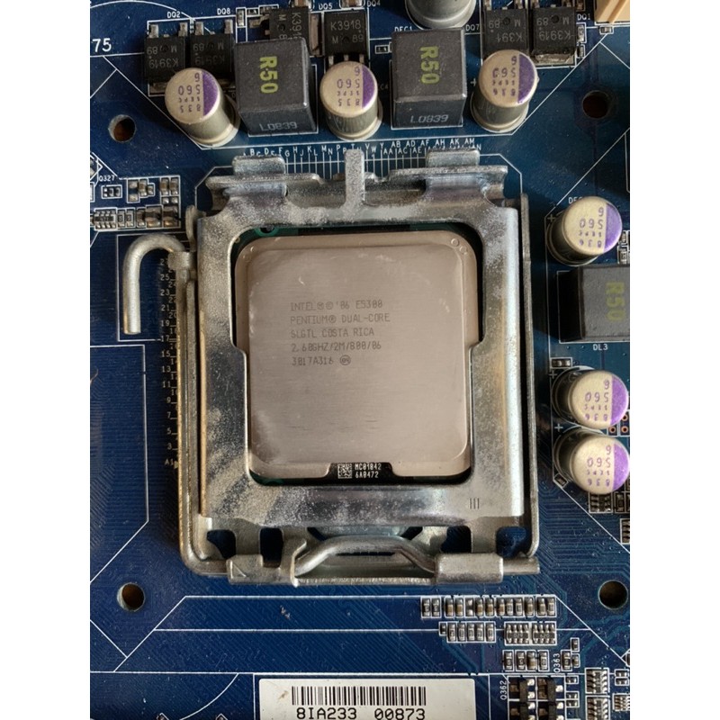 Main G31 giga và CPU E5300 kèm tản stock zin