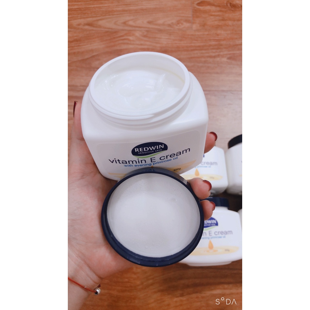 Kem Dưỡng Ẩm Redwin Vitamin E Cream 300g Úc Chính Hãng - Giúp Dưỡng Da Mặt Hết Khô, Nứt Nẻ