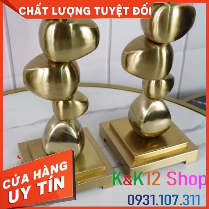 Giá đỡ nến hiện đại. Trang trí nội thất phong cách bắc Âu sang trọng. Nội thất nhà đẹp.