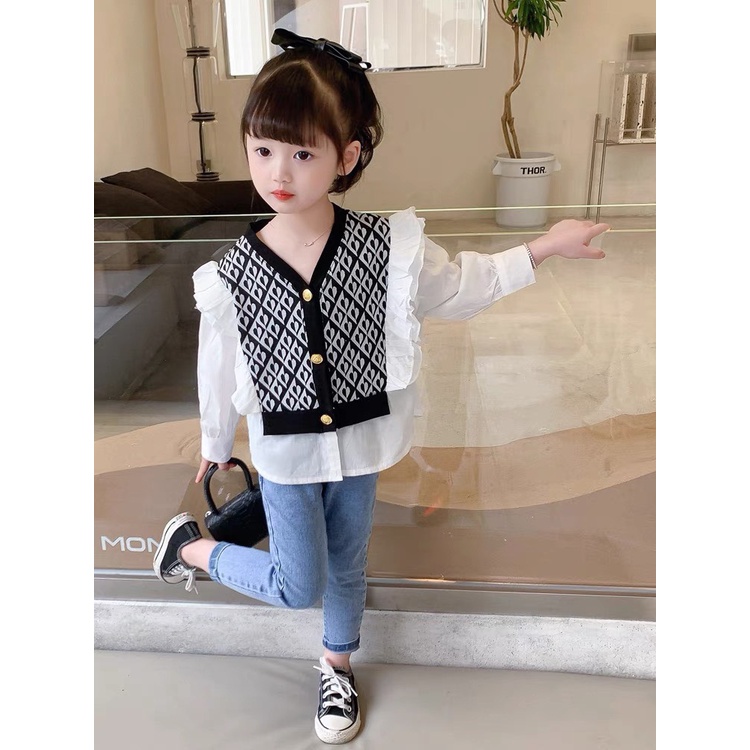 sét áo hoa họa tiết thổ cẩm kèm quần jean cho bé