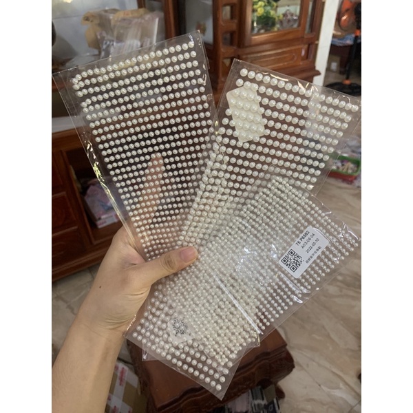 Tấm nhãn hạt trang trí toploader